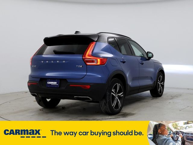 2020 Volvo XC40 R-Design