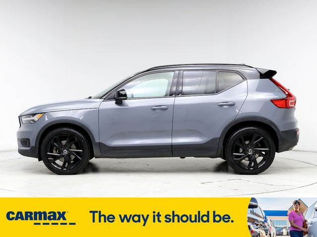 2020 Volvo XC40 R-Design