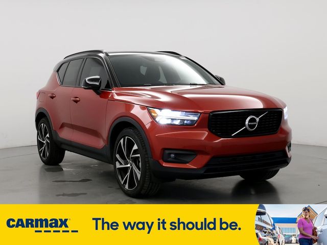 2020 Volvo XC40 R-Design