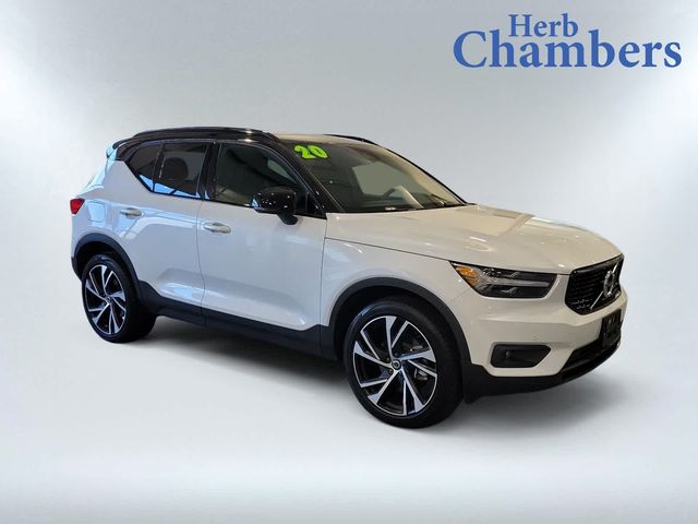 2020 Volvo XC40 R-Design