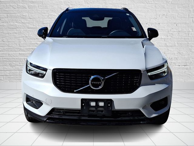 2020 Volvo XC40 R-Design