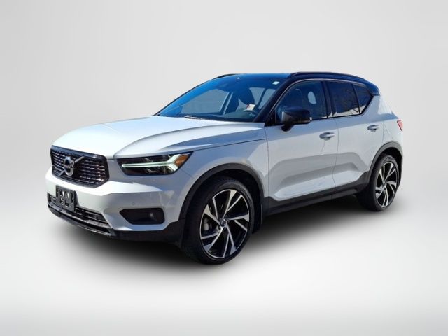 2020 Volvo XC40 R-Design
