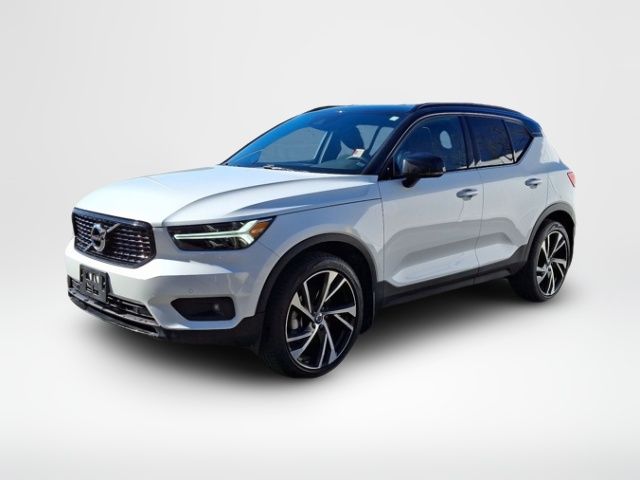 2020 Volvo XC40 R-Design
