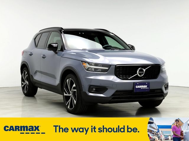 2020 Volvo XC40 R-Design