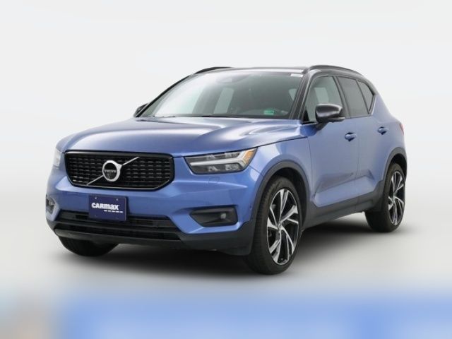 2020 Volvo XC40 R-Design