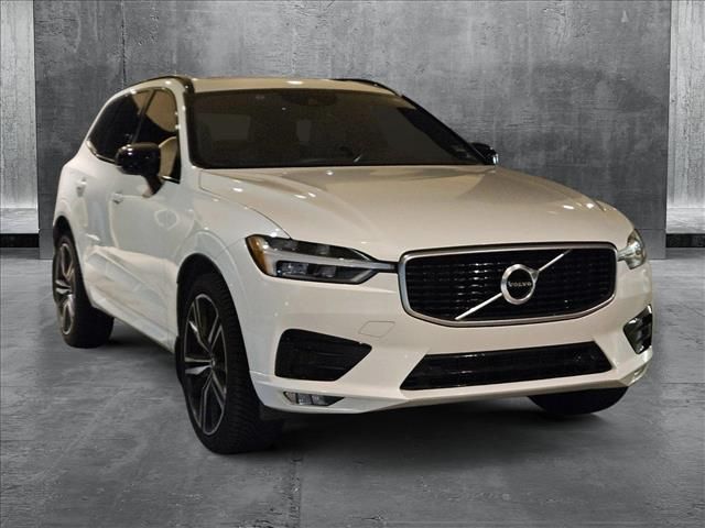 2020 Volvo XC60 R-Design