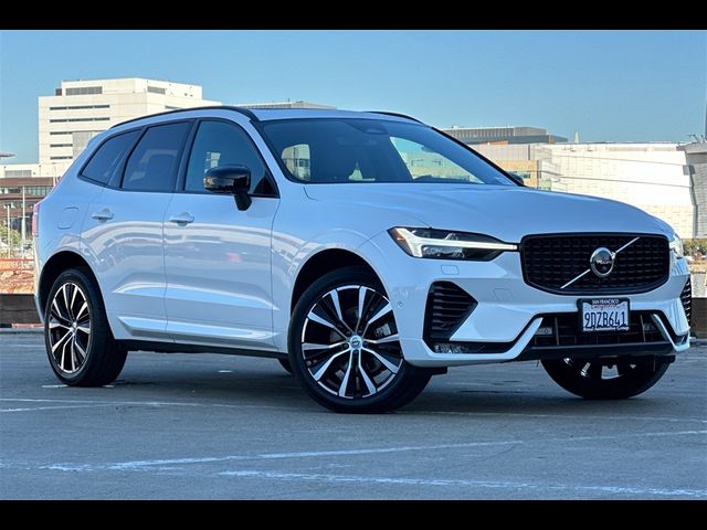 2020 Volvo XC60 Momentum