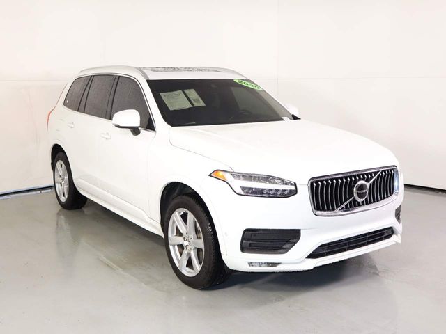 2020 Volvo XC90 Momentum
