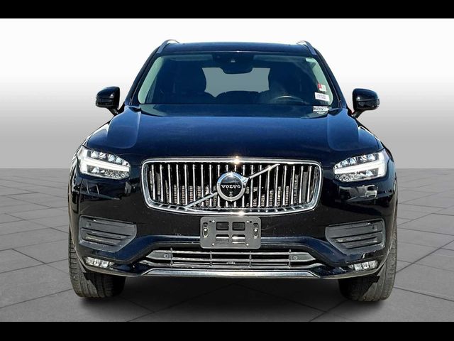 2020 Volvo XC90 Momentum