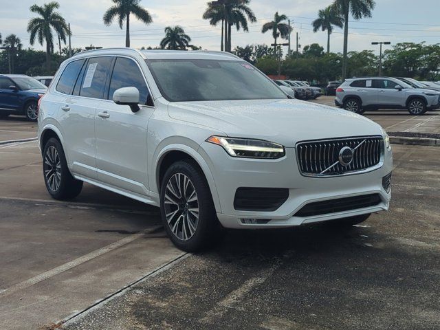 2020 Volvo XC90 Momentum