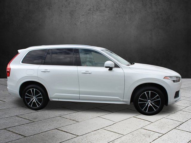 2020 Volvo XC90 Momentum