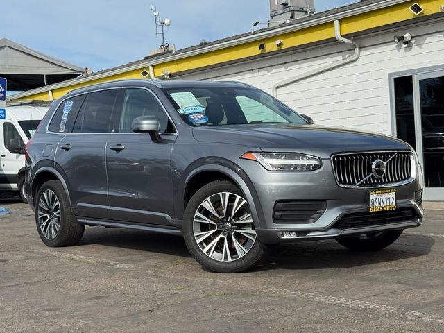 2020 Volvo XC90 Momentum