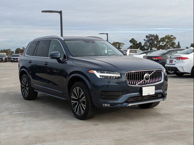 2020 Volvo XC90 Momentum