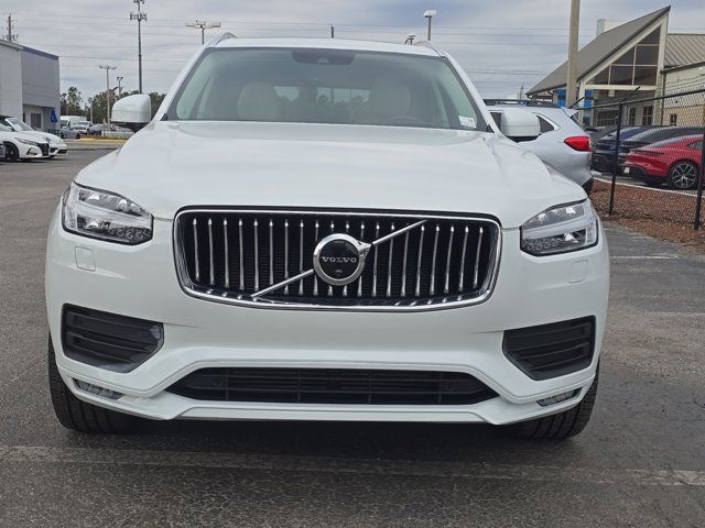 2020 Volvo XC90 Momentum