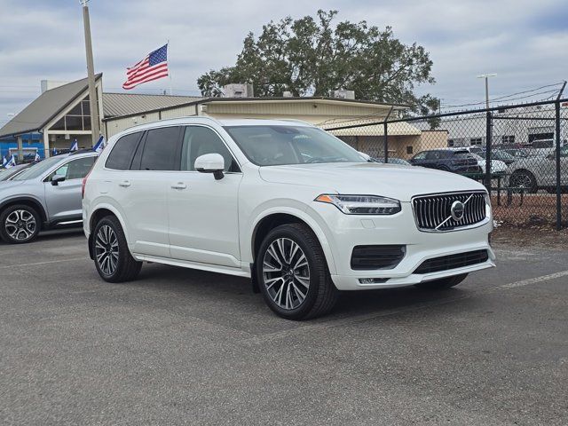 2020 Volvo XC90 Momentum