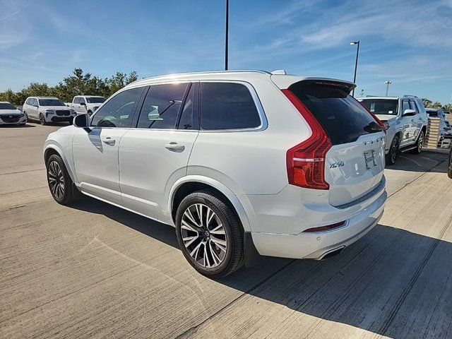 2020 Volvo XC90 Momentum