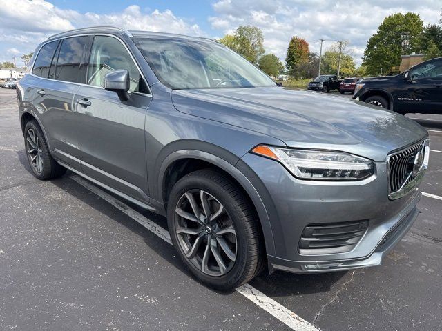 2020 Volvo XC90 Momentum