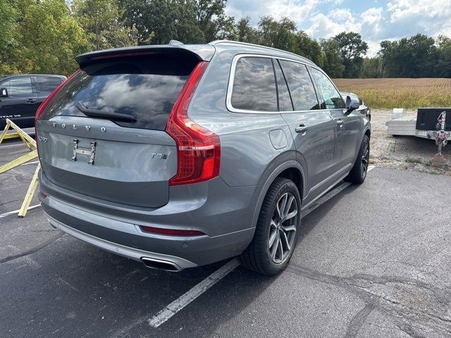 2020 Volvo XC90 Momentum