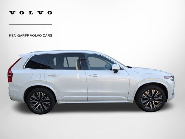 2020 Volvo XC90 Momentum