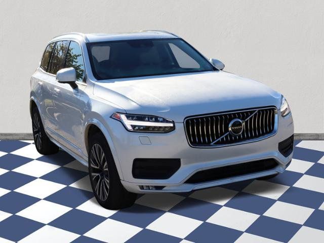 2020 Volvo XC90 Momentum