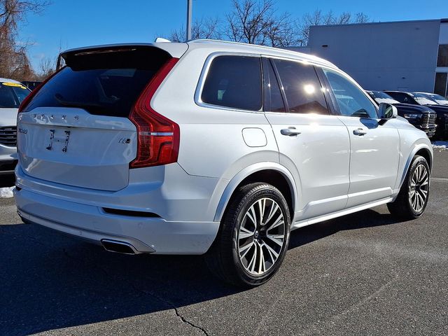 2020 Volvo XC90 Momentum