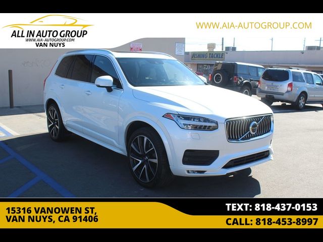 2020 Volvo XC90 Momentum