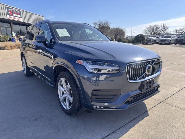 2020 Volvo XC90 Momentum