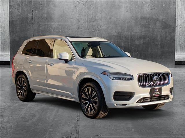 2020 Volvo XC90 Momentum