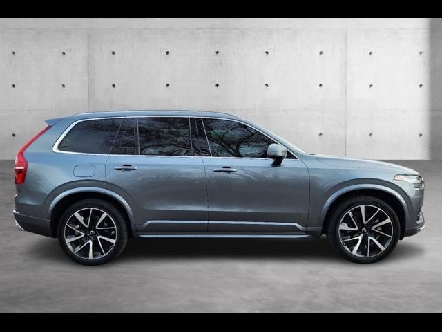 2020 Volvo XC90 Momentum