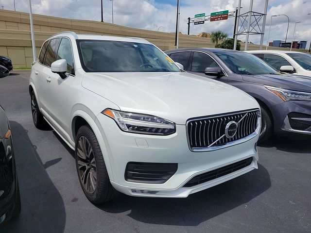 2020 Volvo XC90 Momentum