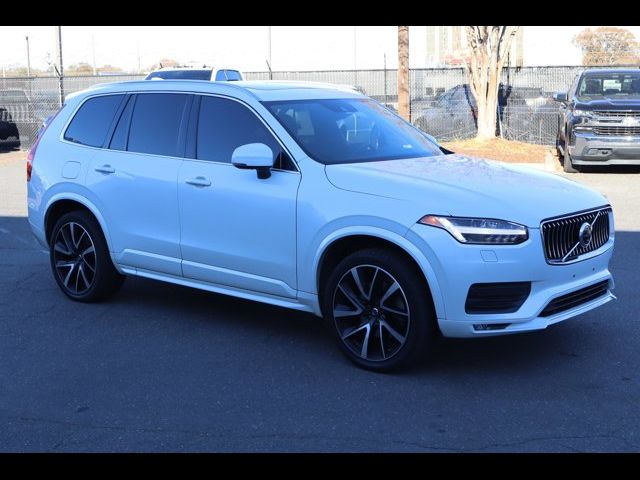 2020 Volvo XC90 Momentum