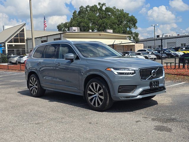 2020 Volvo XC90 Momentum