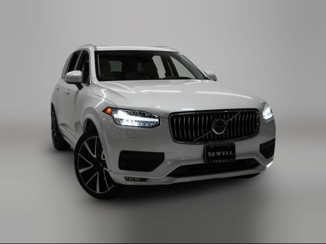 2020 Volvo XC90 Momentum