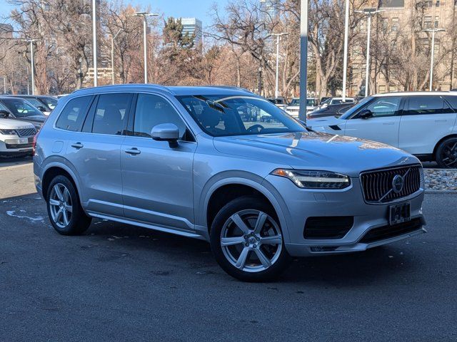 2020 Volvo XC90 Momentum