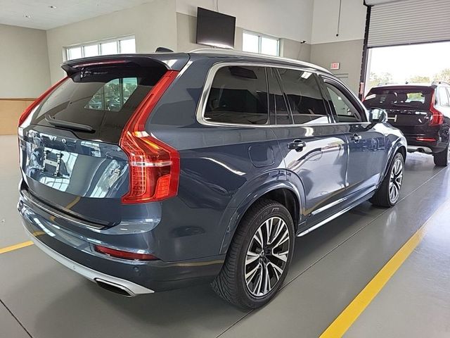 2020 Volvo XC90 Momentum