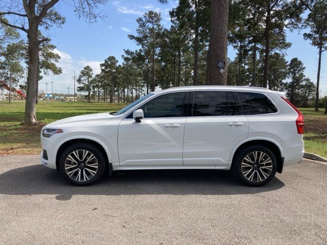 2020 Volvo XC90 Momentum