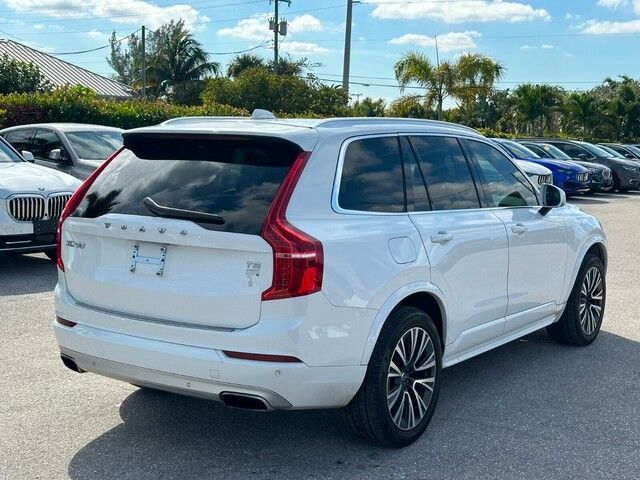 2020 Volvo XC90 Momentum