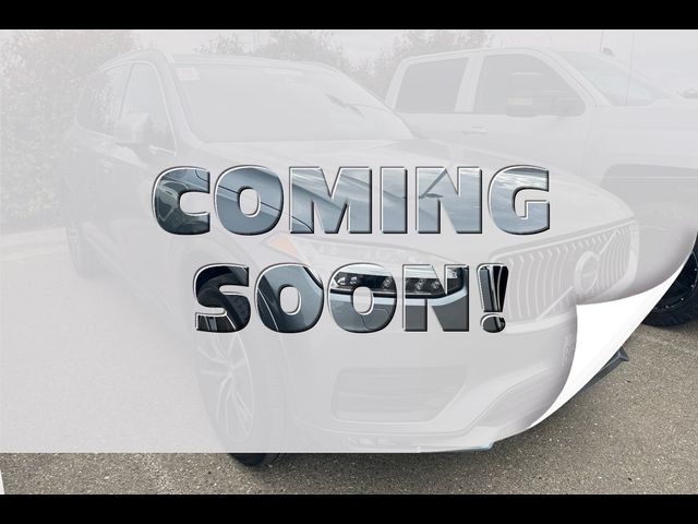2020 Volvo XC90 Momentum