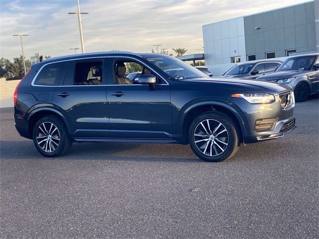 2020 Volvo XC90 Momentum