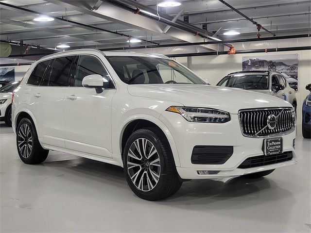 2020 Volvo XC90 Momentum