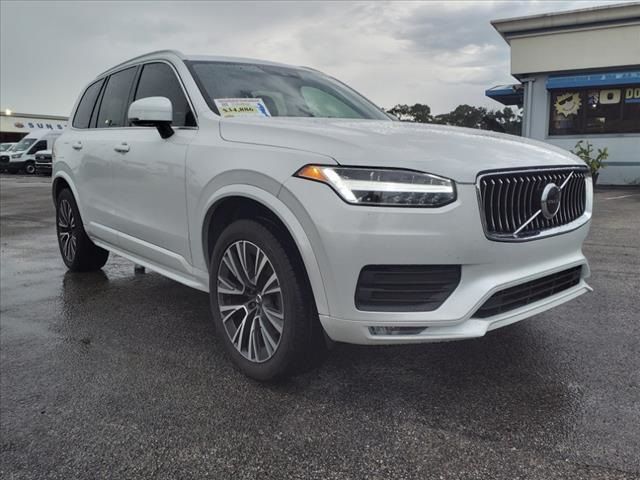 2020 Volvo XC90 Momentum