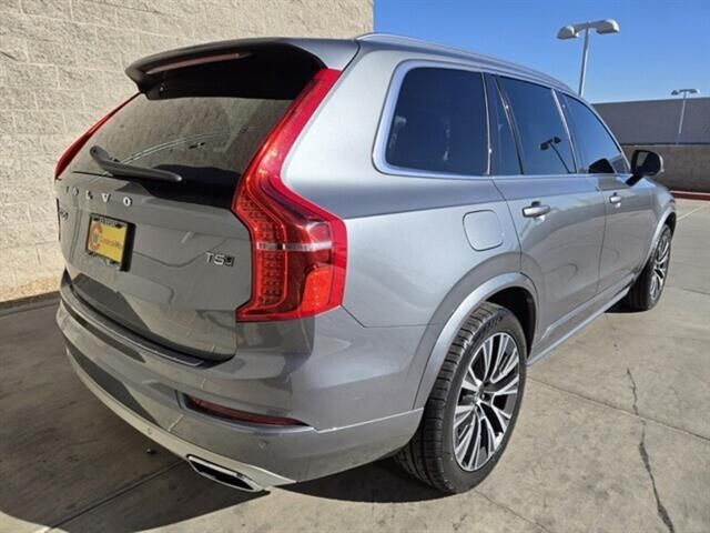 2020 Volvo XC90 Momentum