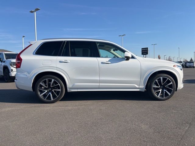 2020 Volvo XC90 Momentum