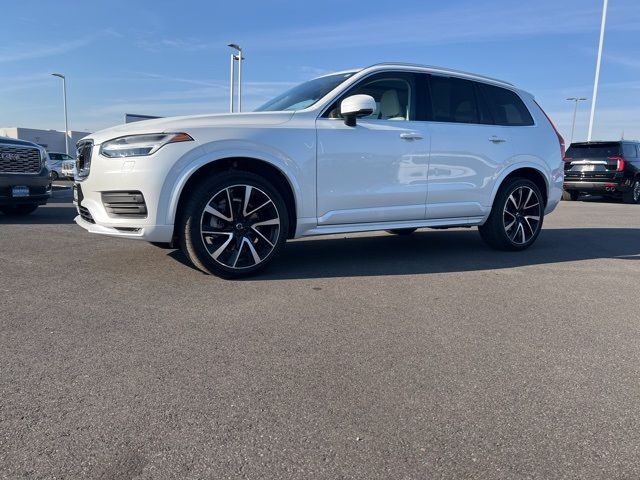 2020 Volvo XC90 Momentum