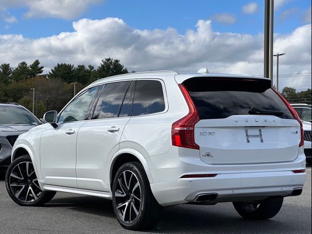 2020 Volvo XC90 Momentum