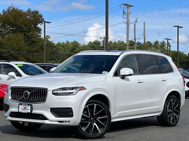 2020 Volvo XC90 Momentum