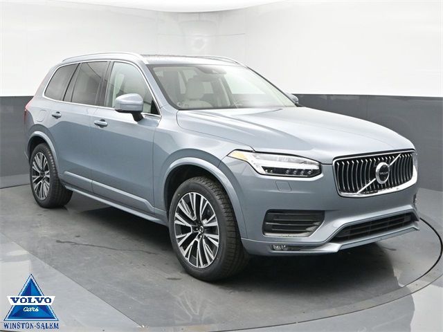 2020 Volvo XC90 Momentum