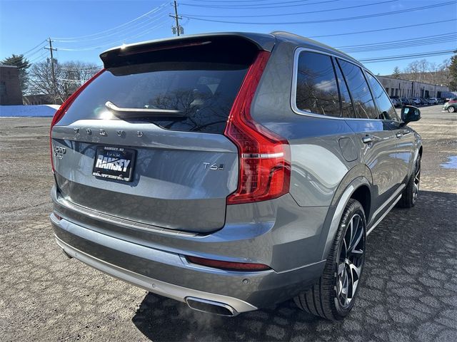 2020 Volvo XC90 Momentum