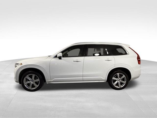 2020 Volvo XC90 Momentum