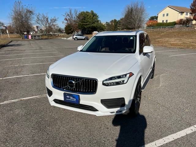 2020 Volvo XC90 Momentum